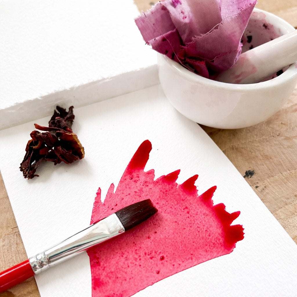 Aquarellblock bemalt mit Pflanzenfarbe aus Hibiskusblüten | 300g/m² Aquarellpapier