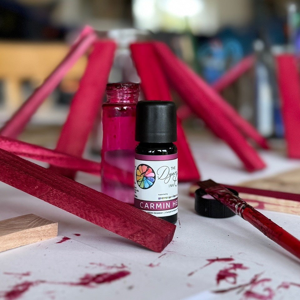 TDC INK Carmin Hero auf Holz