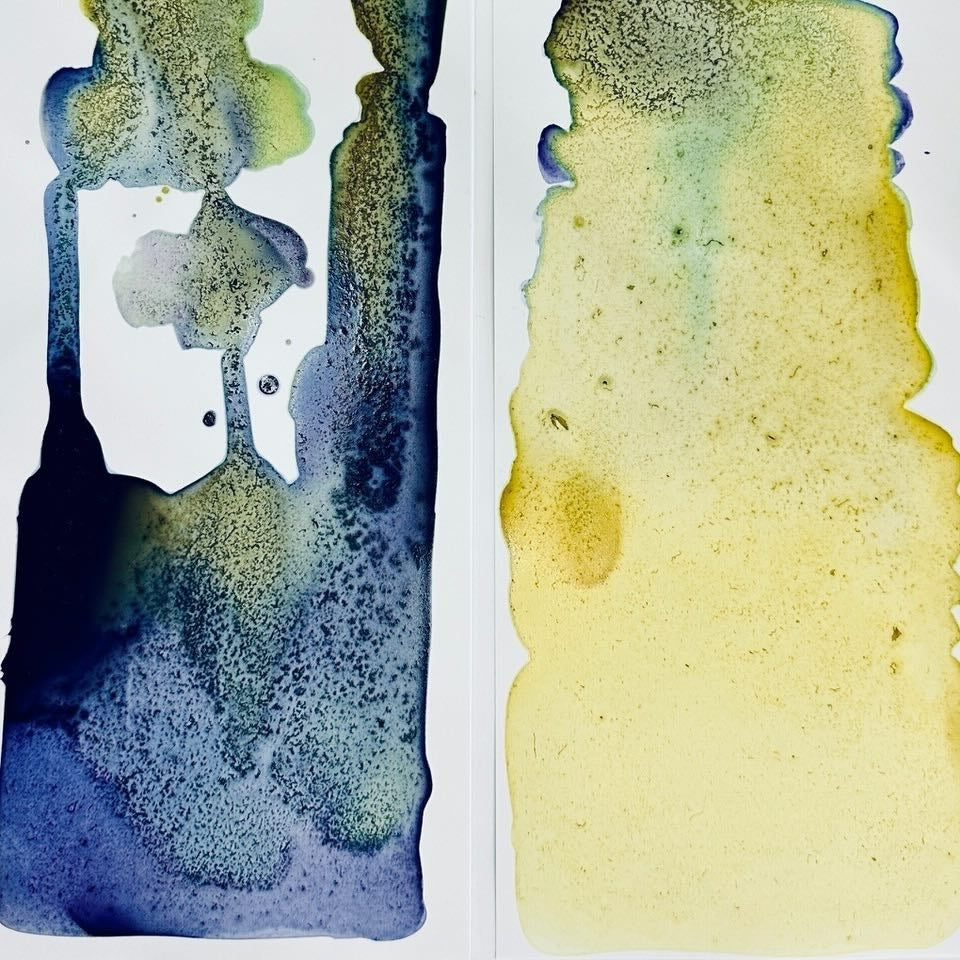 Infinity Steinpapier mit Pflanzenfarbe bemalt – natürliche Farbpigmente auf nachhaltigem Steinpapier