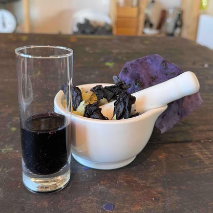 Stockrose schwarz kalt gemörsert