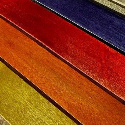 The Dyers' Child INK auf Holz angewendet - natürliche Farben auf verschiedenen Oberflächen
